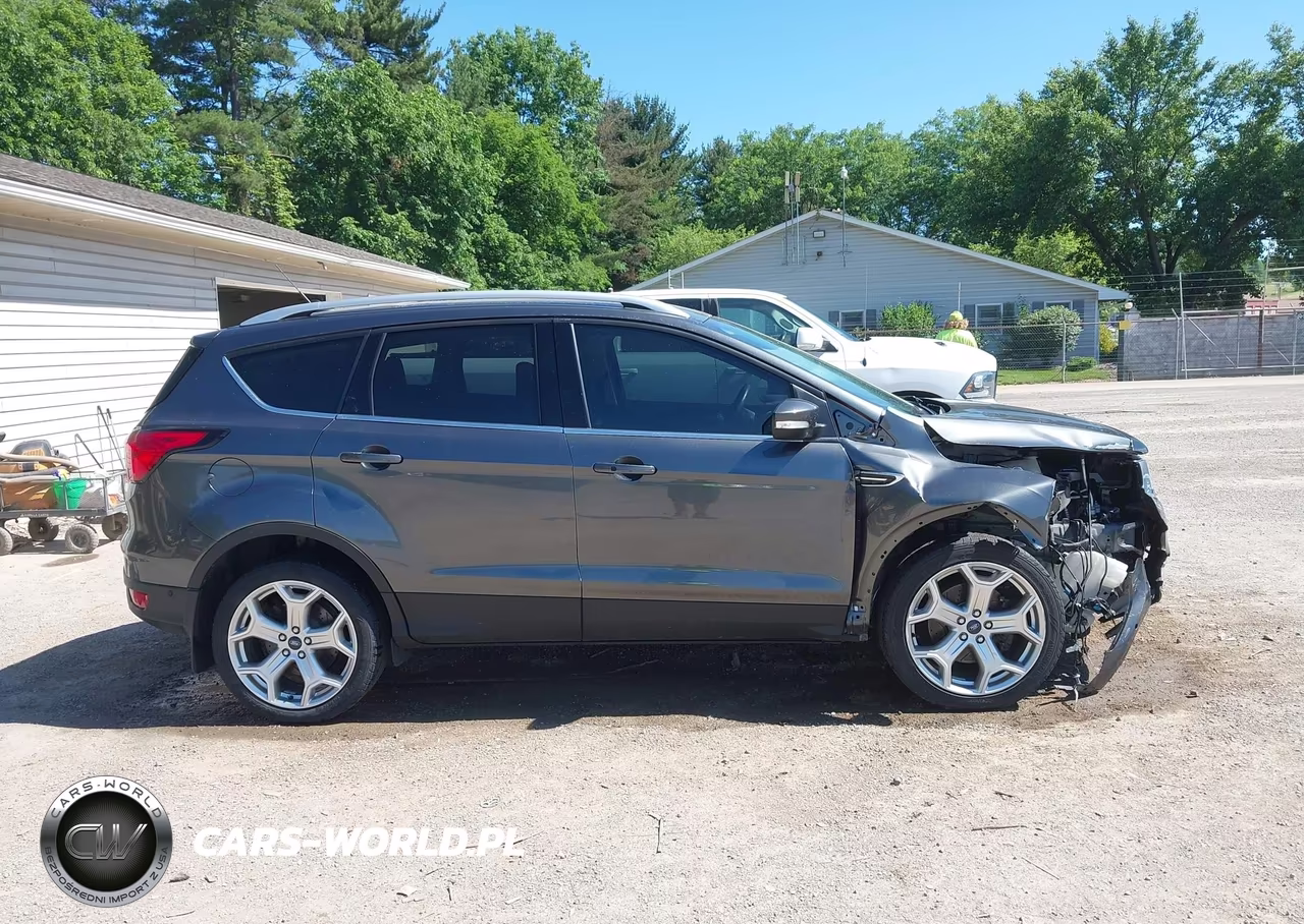 2019 Ford Escape Titanium VIN:1FMCU9J90KUB51690 - 14