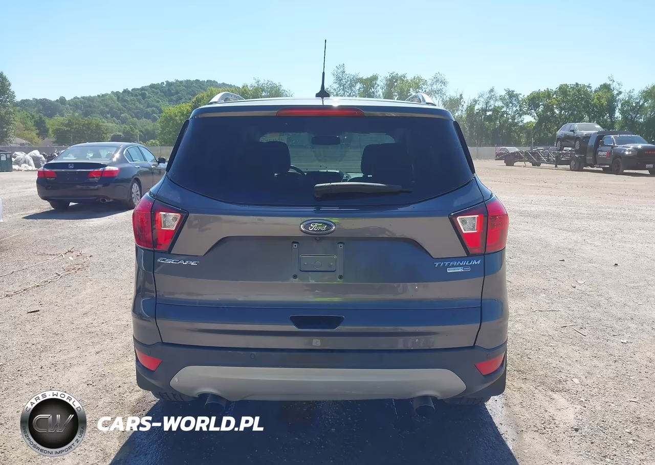 2019 Ford Escape Titanium VIN:1FMCU9J90KUB51690 - 17