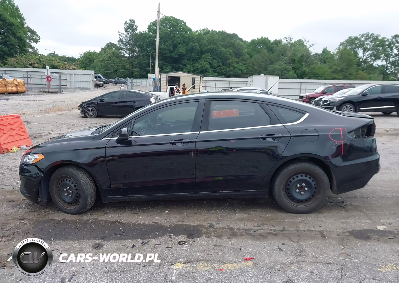 2019 Ford Fusion S VIN:3FA6P0G79KR126696 - 14