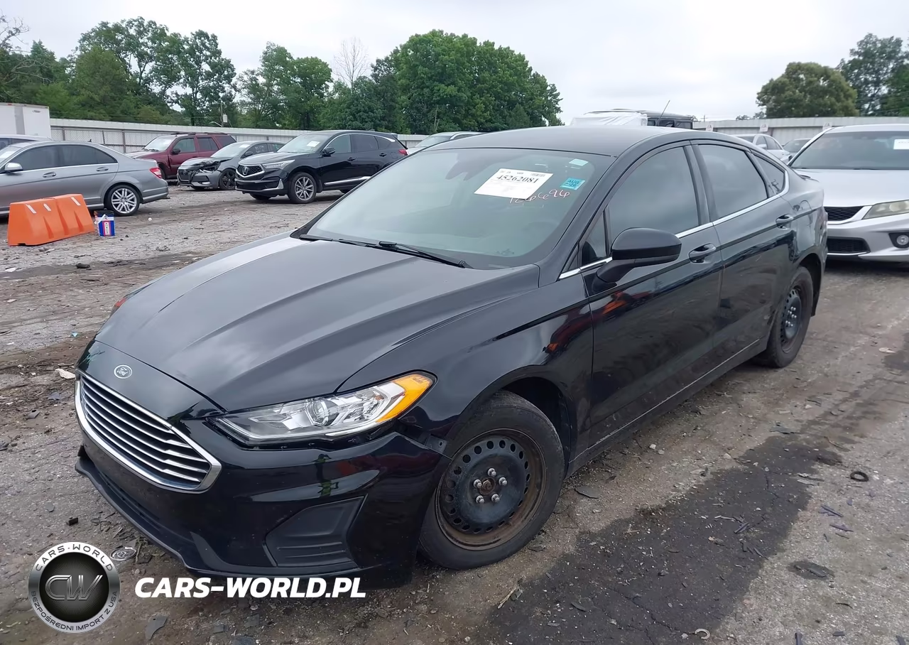 2019 Ford Fusion S VIN:3FA6P0G79KR126696 - 2