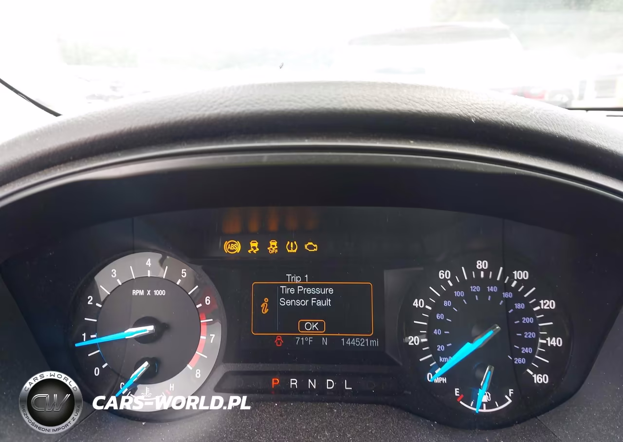 2019 Ford Fusion S VIN:3FA6P0G79KR126696 - 7