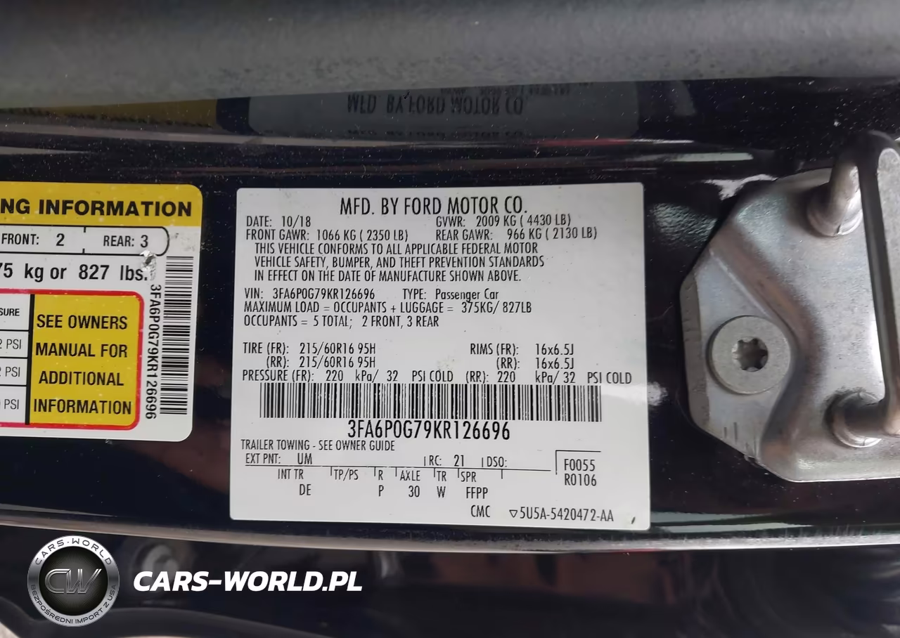 2019 Ford Fusion S VIN:3FA6P0G79KR126696 - 9