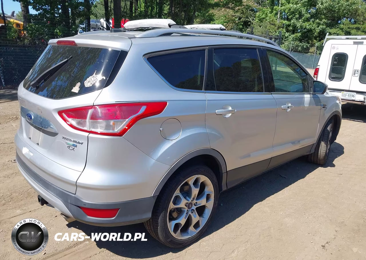 2015 Ford Escape Titanium VIN:1FMCU9J95FUB28587 - 4