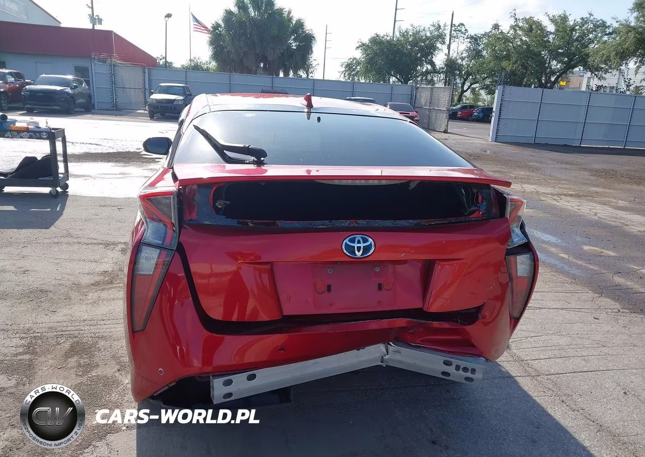 2018 Toyota Prius Two VIN:JTDKBRFU7J3063811 - 6
