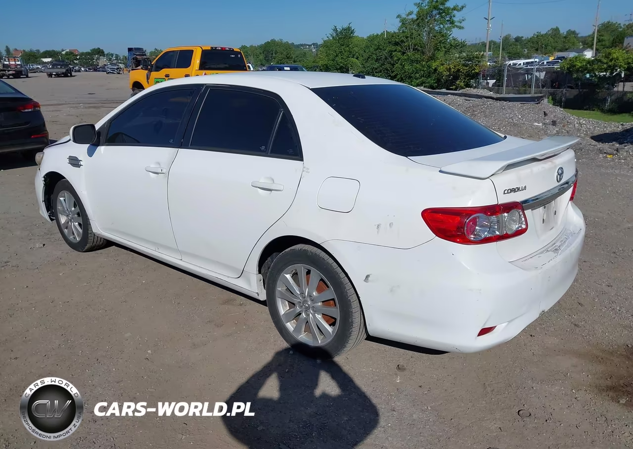 2011 Toyota Corolla Le VIN:2T1BU4EE7BC728531 - 3