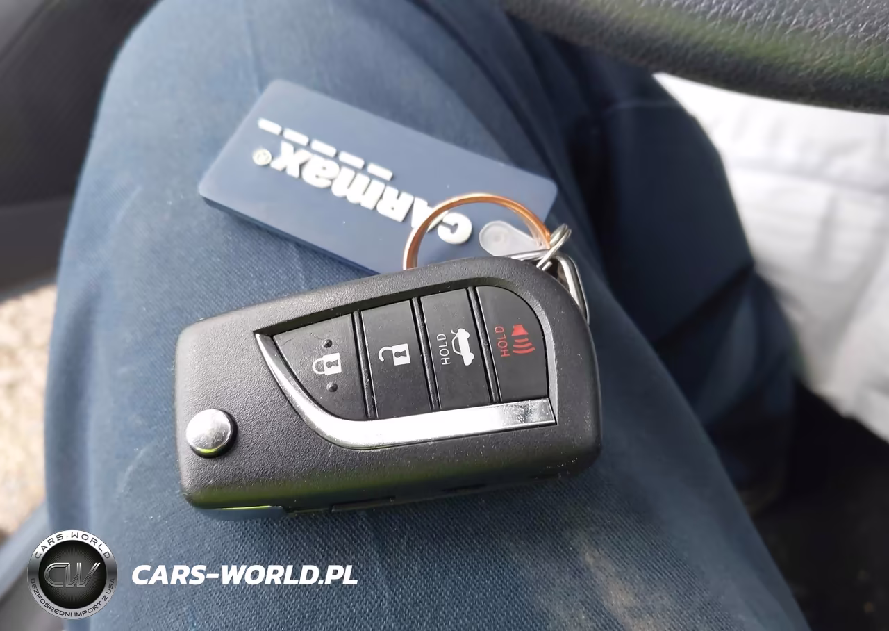2022 Toyota Corolla Le VIN:5YFEPMAEXNP388869 - 11