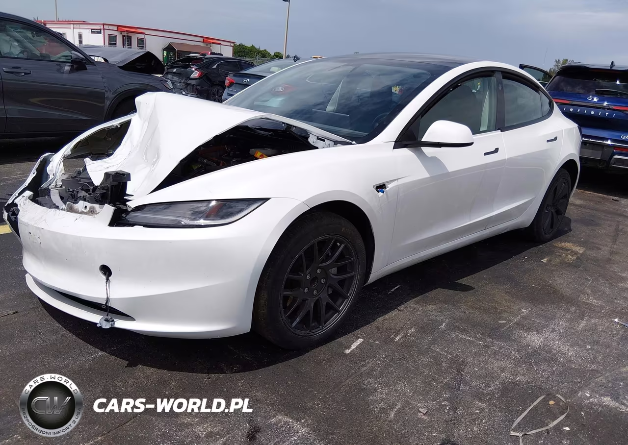 2025 Tesla Model 3 VIN:5YJ3E1EAXSF923435 - 2