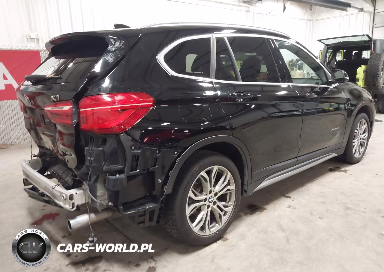 2017 BMW X1 xDrive28I VIN:WBXHT3Z37H4A55547 - 4
