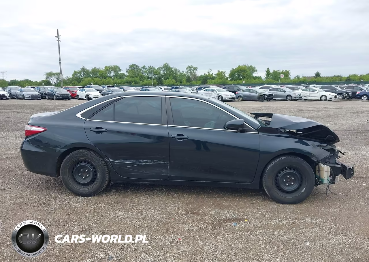 2017 Toyota Camry Le VIN:4T1BF1FK8HU622027 - 12