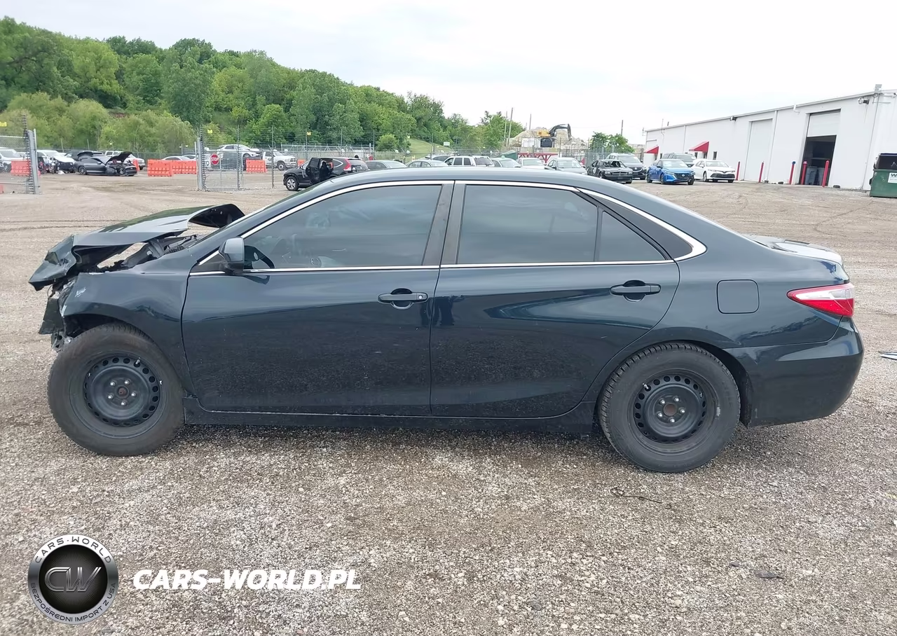2017 Toyota Camry Le VIN:4T1BF1FK8HU622027 - 13