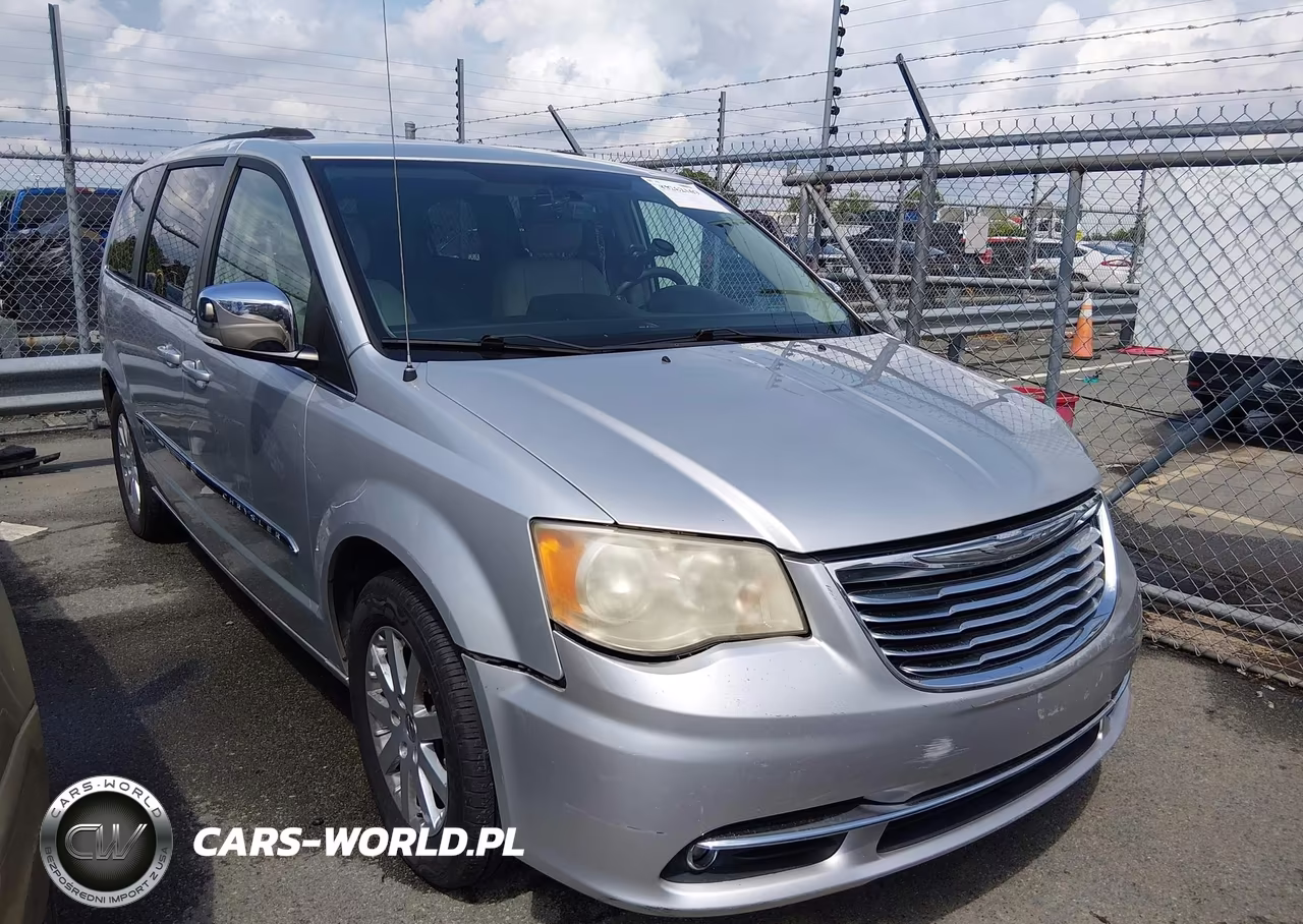 2011 Chrysler Town & Country Touring-L