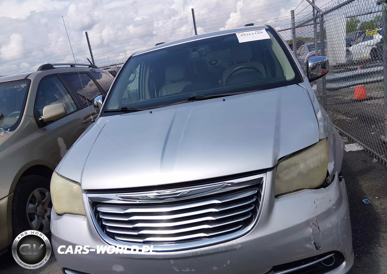 2011 Chrysler Town & Country Touring-L VIN:2A4RR8DG9BR676758 - 12