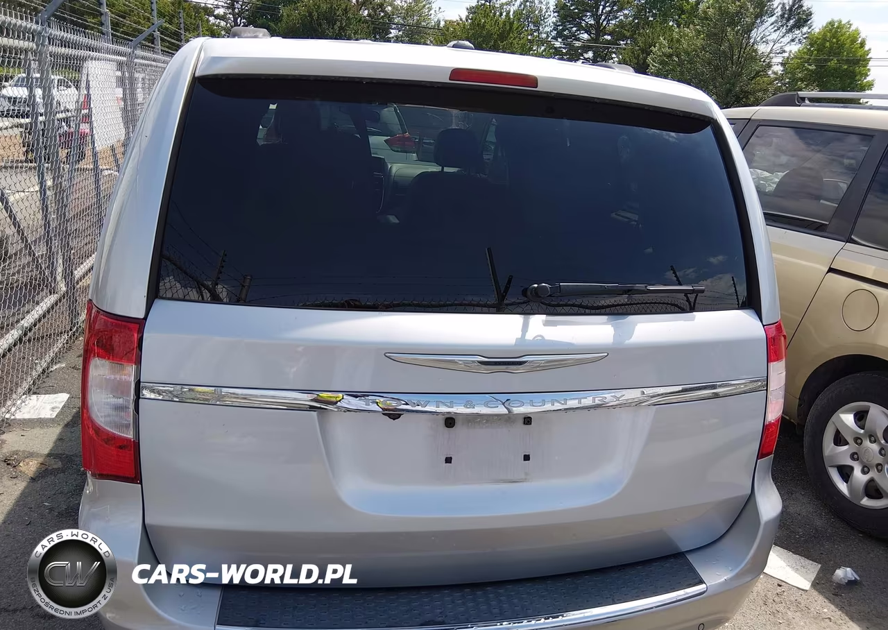 2011 Chrysler Town & Country Touring-L VIN:2A4RR8DG9BR676758 - 16