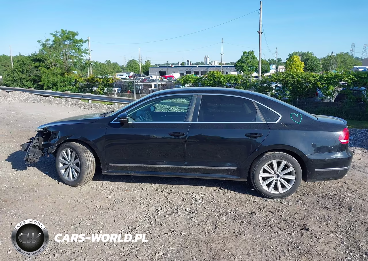 2012 Volkswagen Passat 2.5L Sel Premium VIN:1VWCP7A34CC005745 - 13