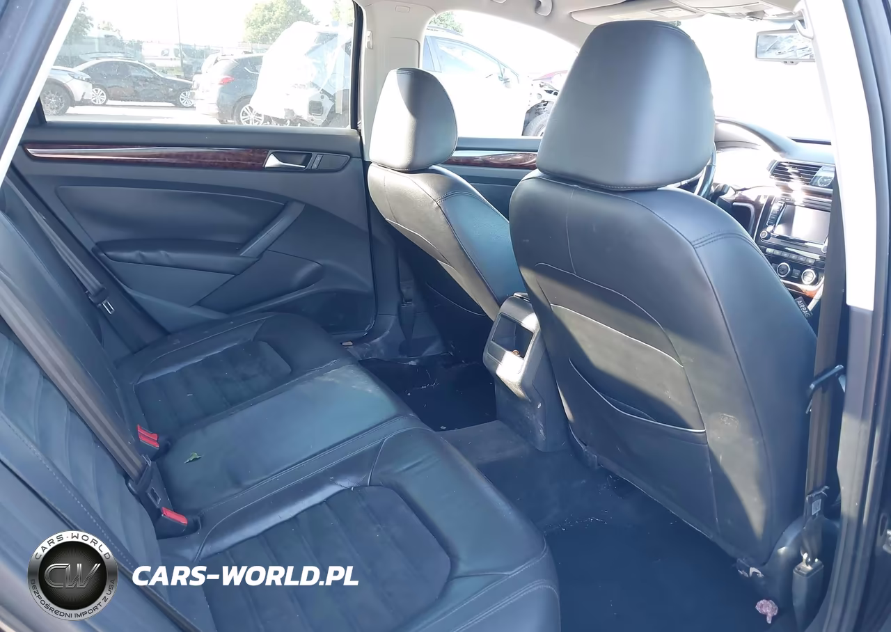 2012 Volkswagen Passat 2.5L Sel Premium VIN:1VWCP7A34CC005745 - 8