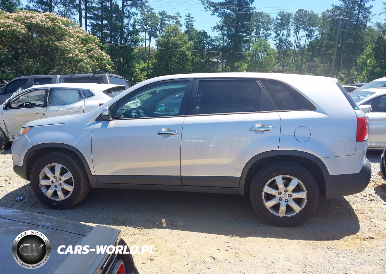 2013 Kia Sorento Lx VIN:5XYKT3A11DG407141 - 14
