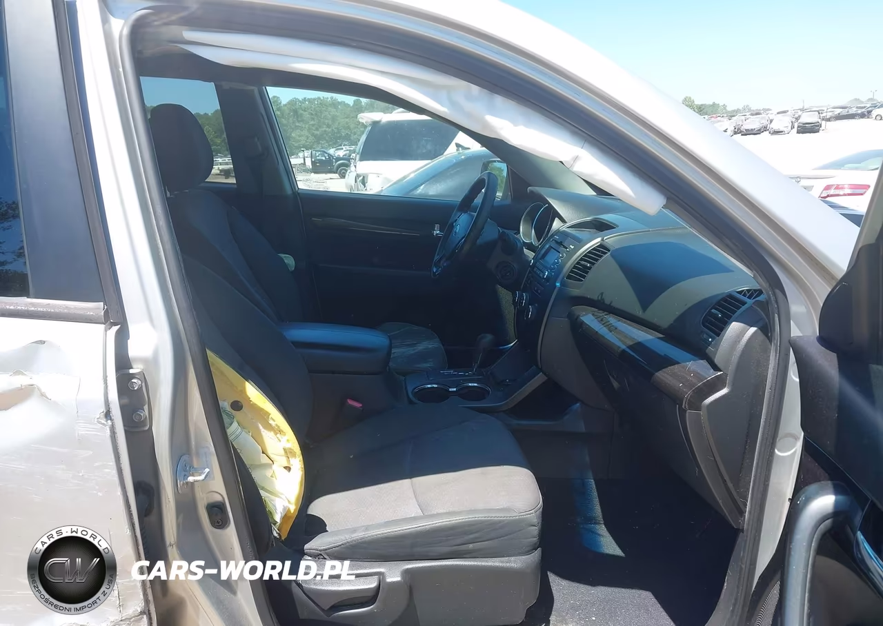 2013 Kia Sorento Lx VIN:5XYKT3A11DG407141 - 5