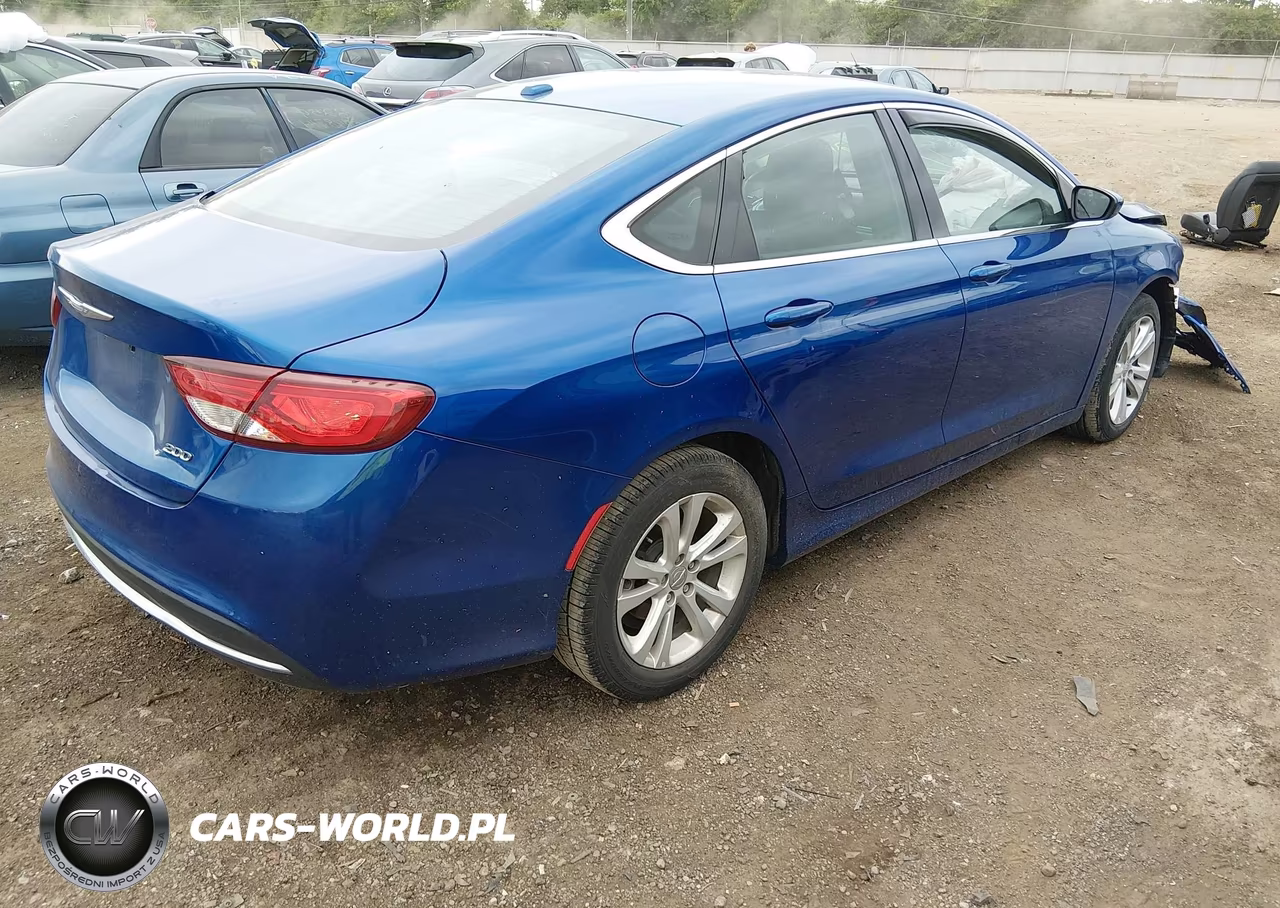 2015 Chrysler 200 Limited VIN:1C3CCCAB1FN670517 - 4