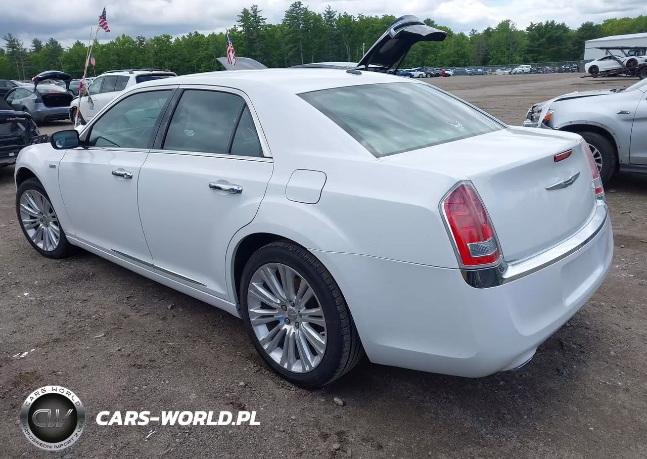 2011 Chrysler 300 Limited VIN:2C3CA5CG8BH592394 - 3