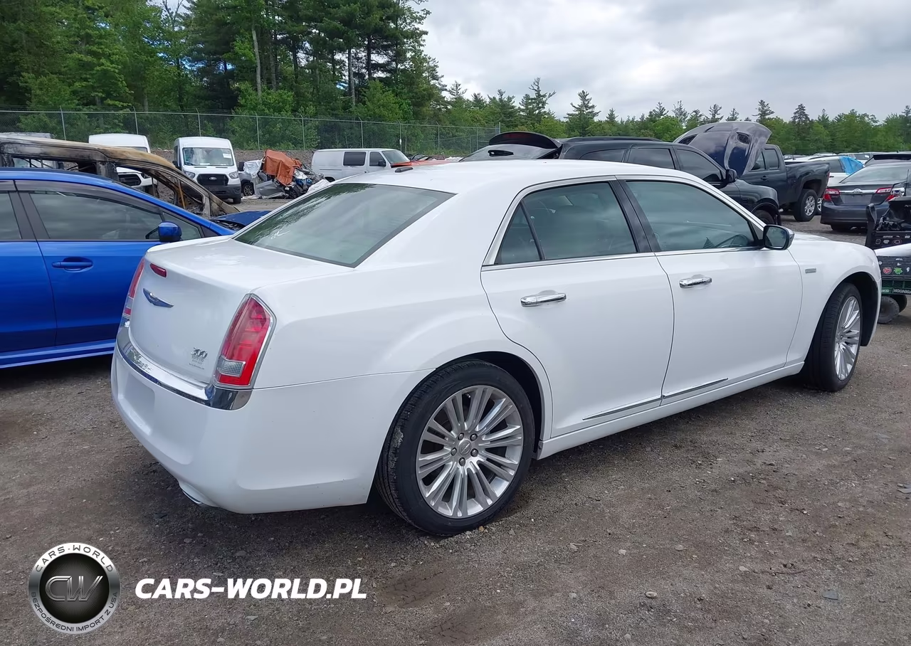 2011 Chrysler 300 Limited VIN:2C3CA5CG8BH592394 - 4