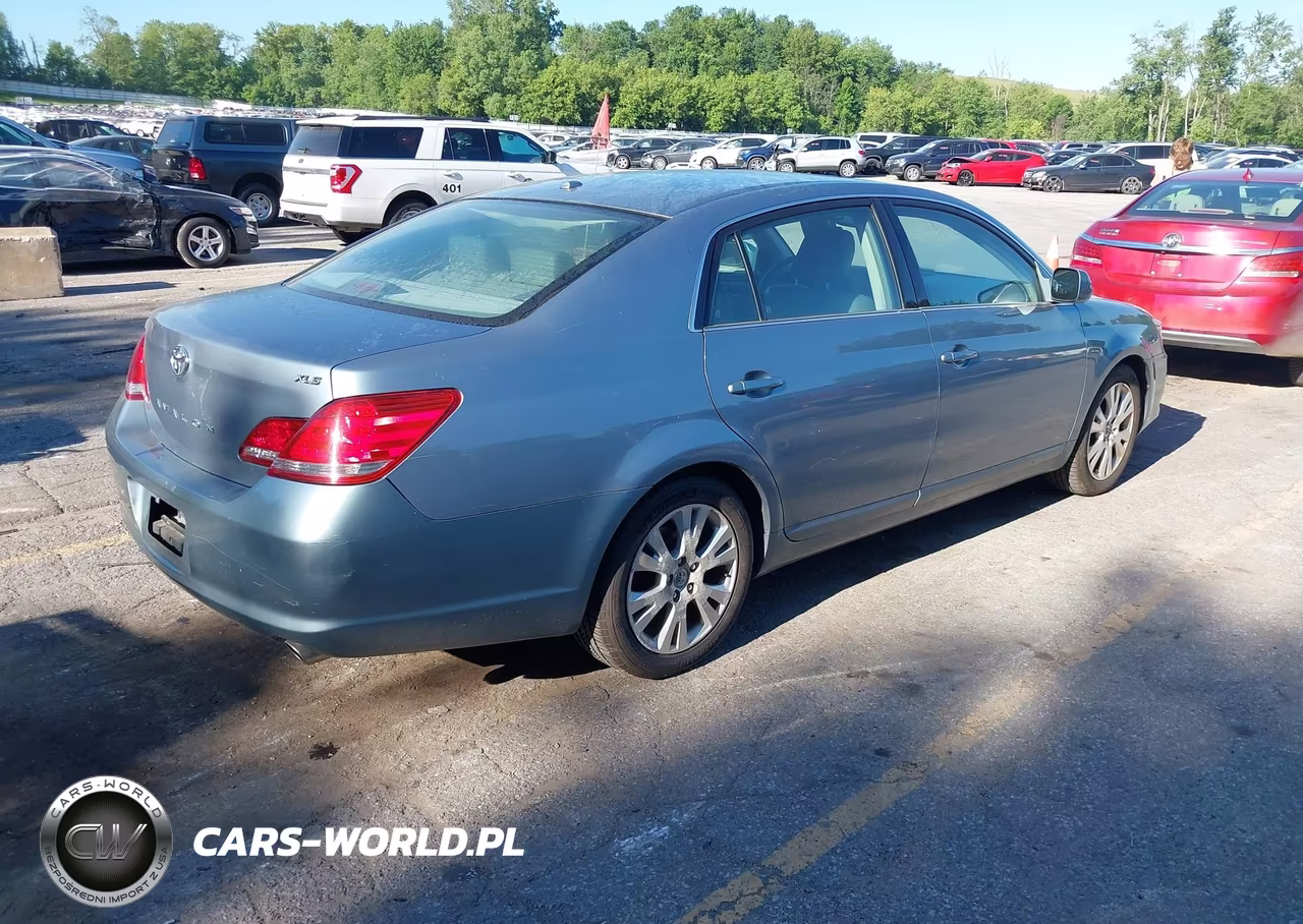 2010 Toyota Avalon Xls VIN:4T1BK3DB1AU364336 - 4