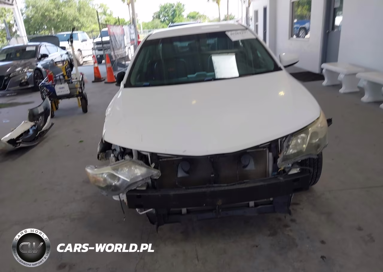 2014 Toyota Camry Se VIN:4T1BF1FK7EU743871 - 13