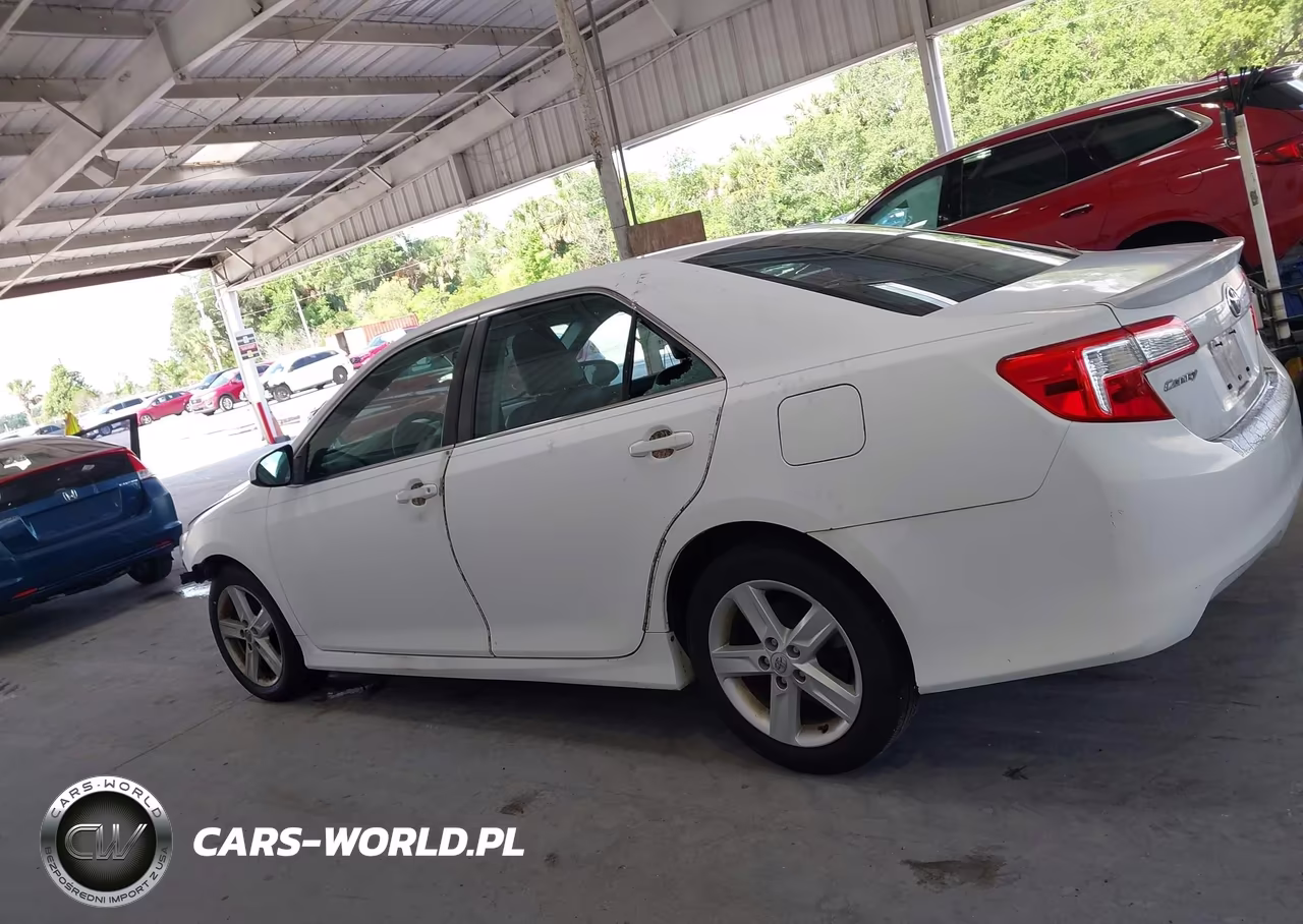 2014 Toyota Camry Se VIN:4T1BF1FK7EU743871 - 15
