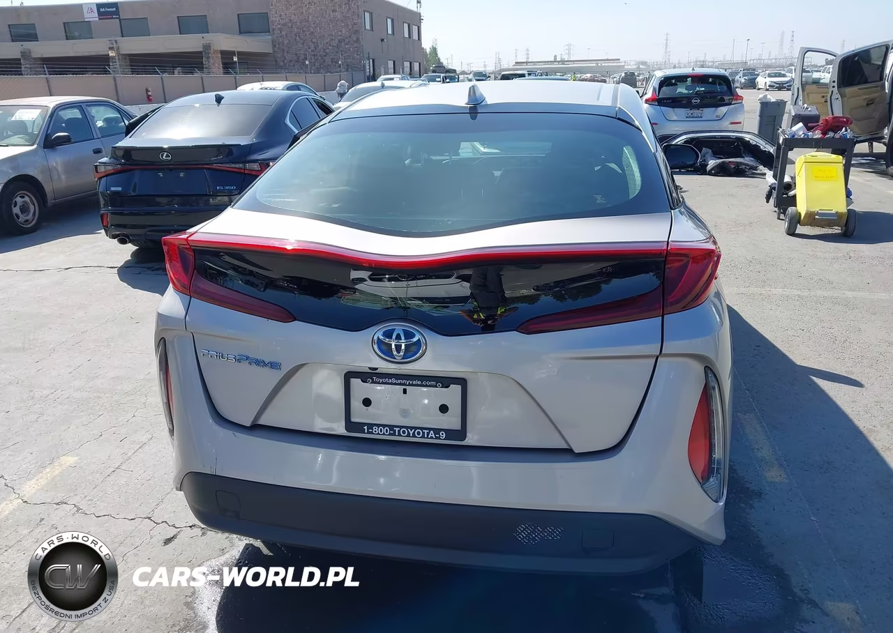 2020 Toyota Prius Prime Le VIN:JTDKARFP4L3128842 - 16