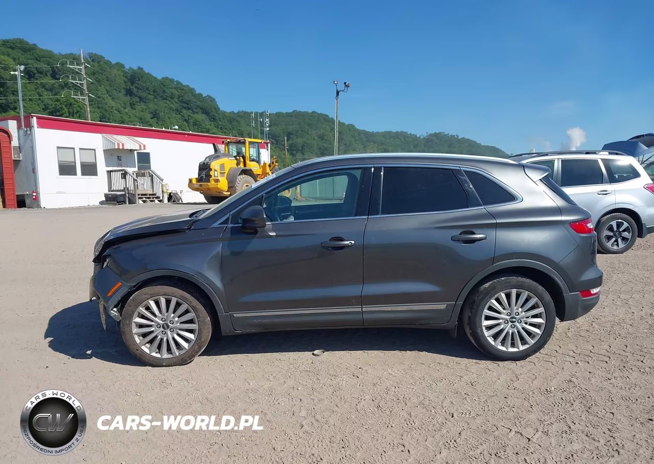 2019 Lincoln Mkc Standard VIN:5LMCJ1D98KUL09843 - 14