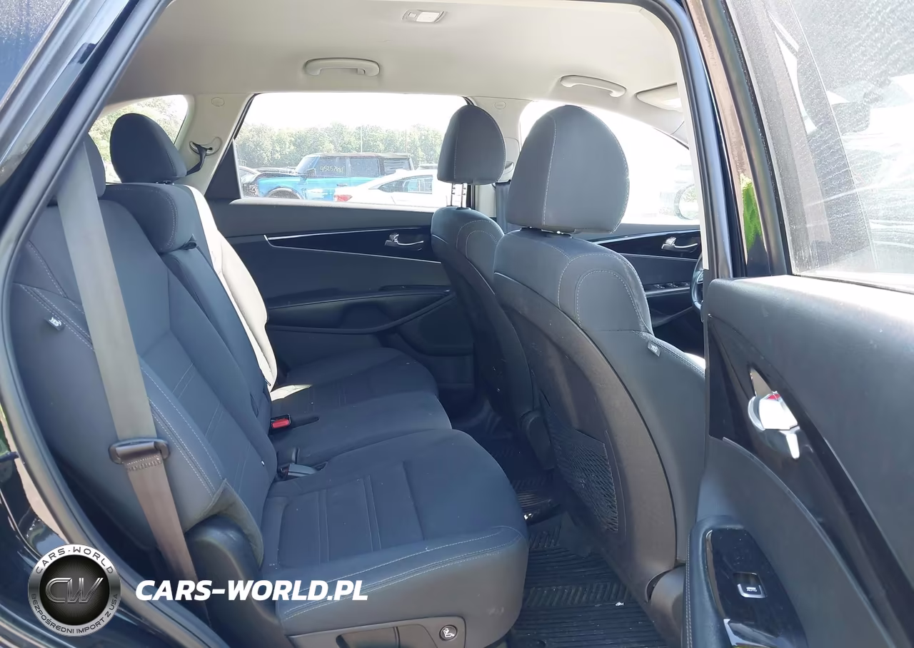 2020 Kia Sorento 3.3L S VIN:5XYPGDA57LG637851 - 8
