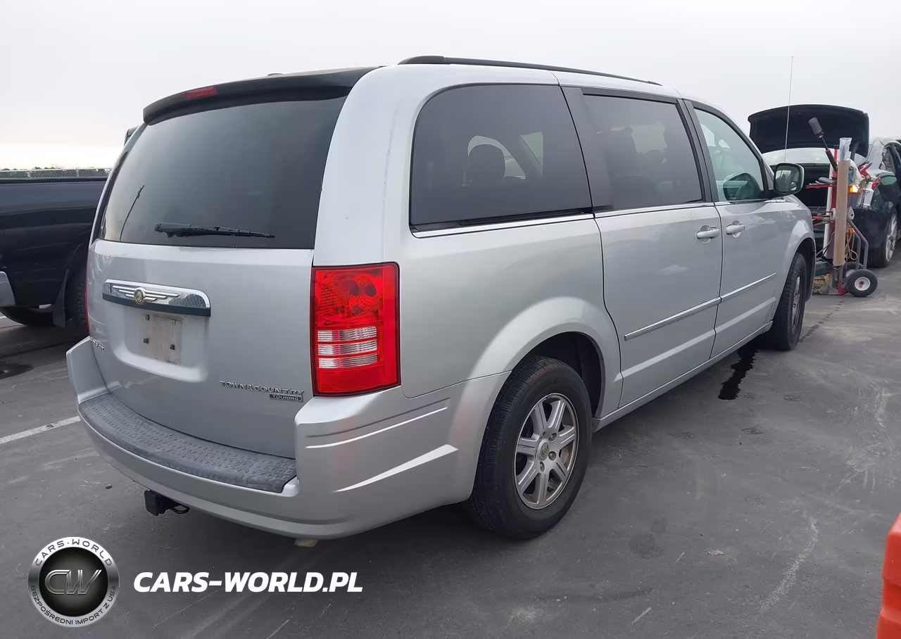 2010 Chrysler Town & Country Touring VIN:2A4RR5D19AR503590 - 4