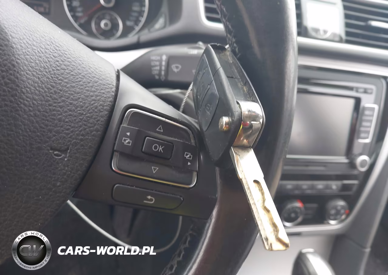 2013 Volkswagen Passat 2.5L Se VIN:1VWBH7A38DC102778 - 11