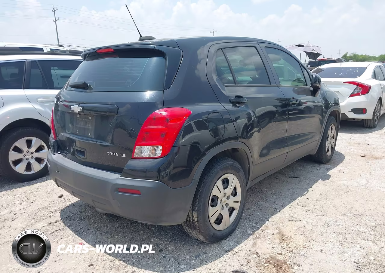 2015 Chevrolet Trax 1Ls VIN:3GNCJKSB8FL199483 - 4