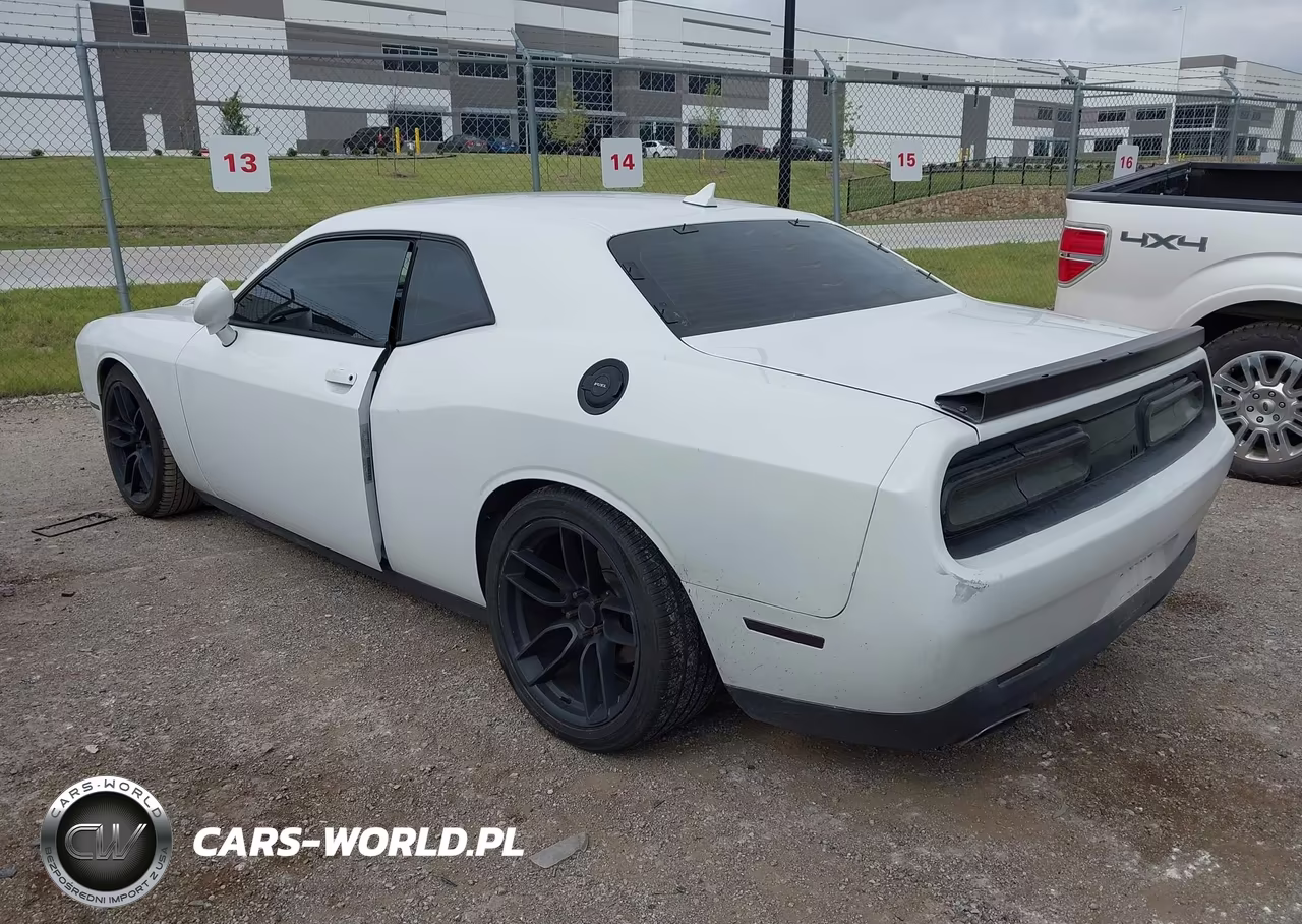 2015 Dodge Challenger Sxt VIN:2C3CDZAG6FH737360 - 3