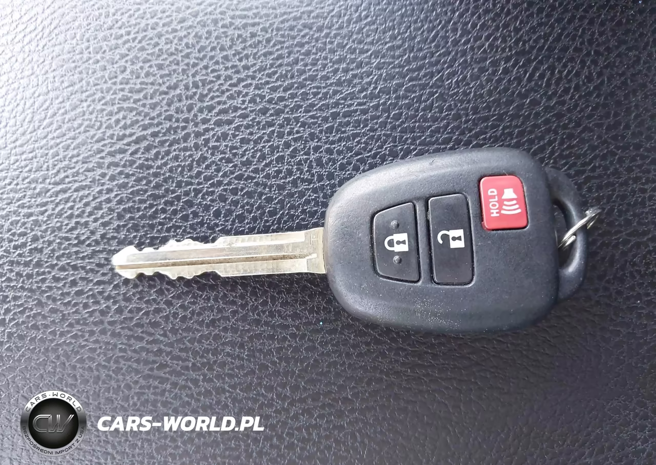 2018 Toyota Rav4 Le VIN:2T3ZFREV3JW521743 - 11