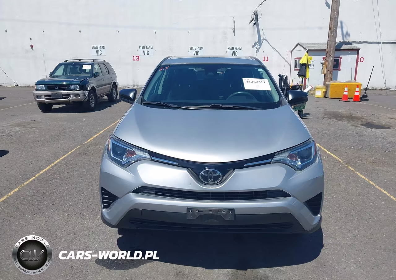 2018 Toyota Rav4 Le VIN:2T3ZFREV3JW521743 - 12