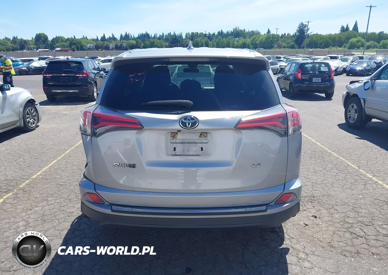 2018 Toyota Rav4 Le VIN:2T3ZFREV3JW521743 - 16