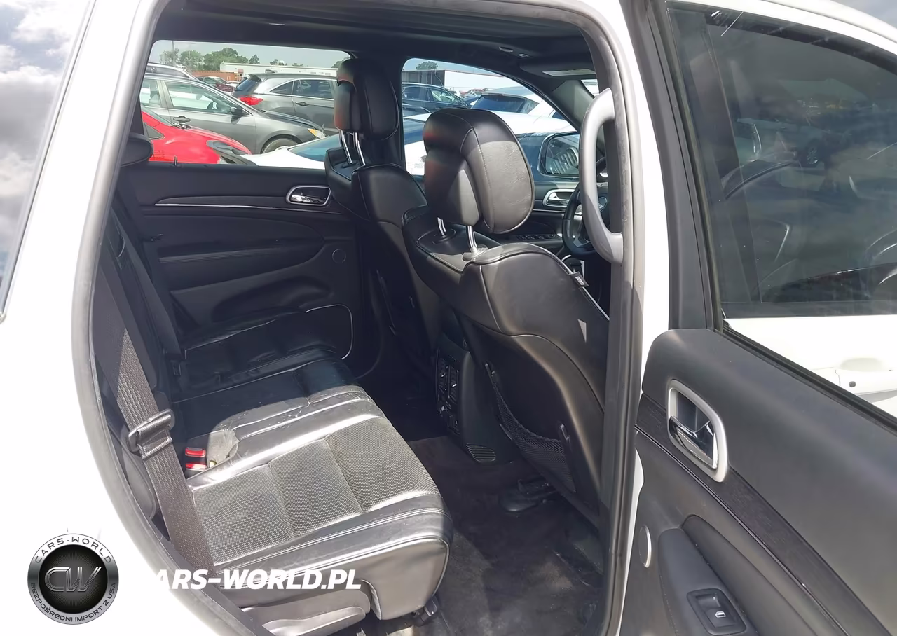 2018 Jeep Grand Cherokee High Altitude 4X2 VIN:1C4RJECG2JC339949 - 8