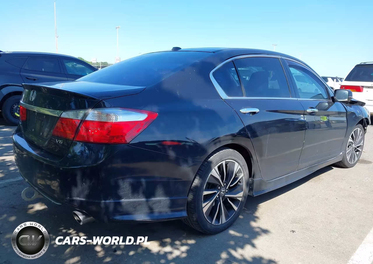 2015 Honda Accord Ex-L V-6 VIN:1HGCR3F82FA018649 - 4