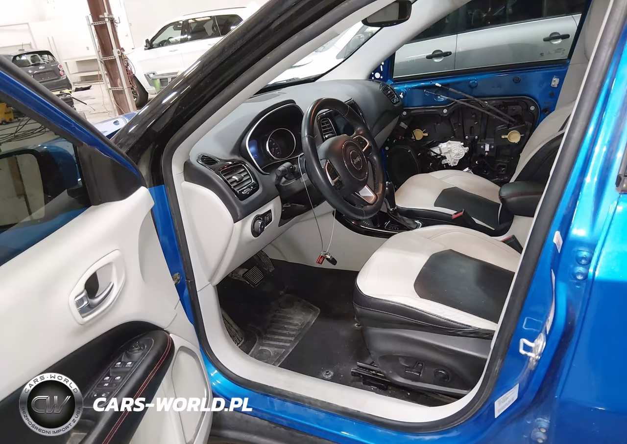 2018 Jeep Compass Limited 4X4 VIN:3C4NJDCB0JT146698 - 5