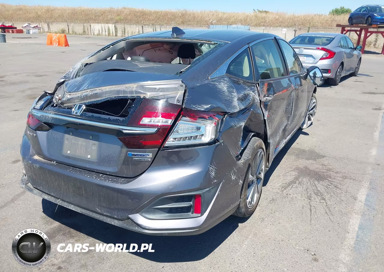 2021 Honda Clarity Plug-In Hybrid Touring VIN:JHMZC5F30MC000595 - 4
