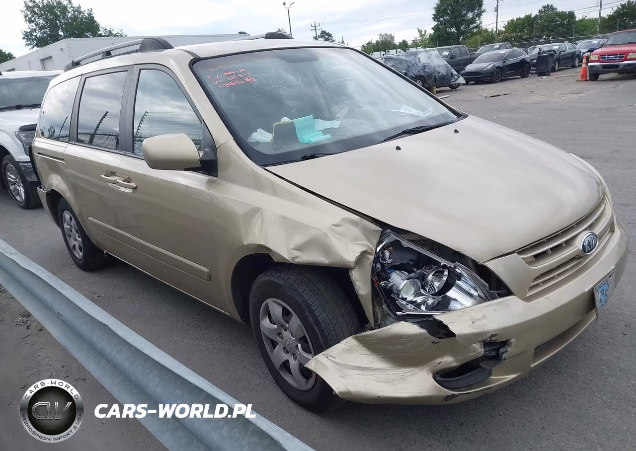 2008 Kia Sedona Lx
