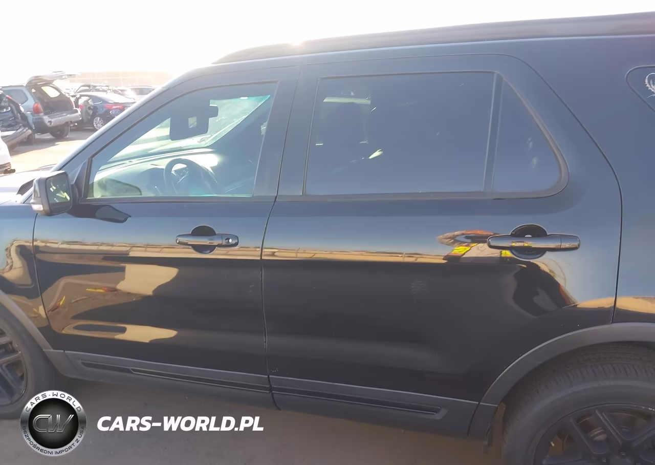 2016 Ford Explorer Sport VIN:1FM5K8GT4GGB06494 - 14