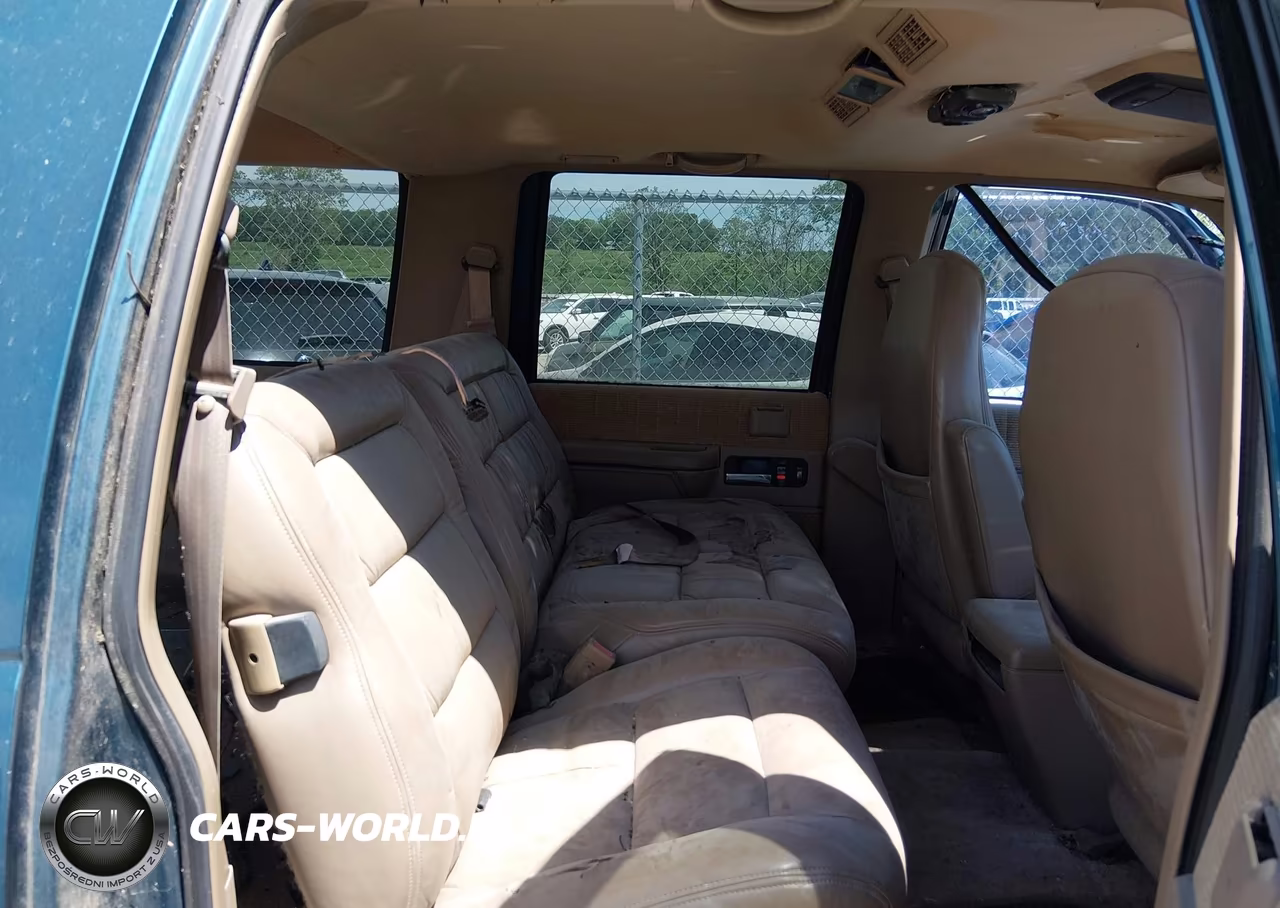 1994 GMC Suburban K1500 VIN:1GKFK16K0RJ762338 - 8