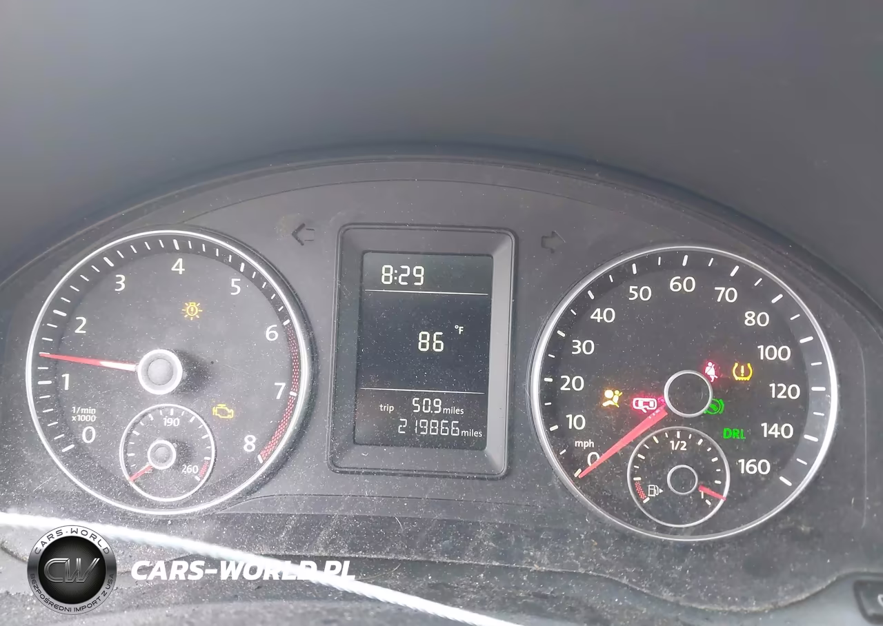 2010 Volkswagen Jetta S VIN:3VWJZ7AJ7AM041831 - 7