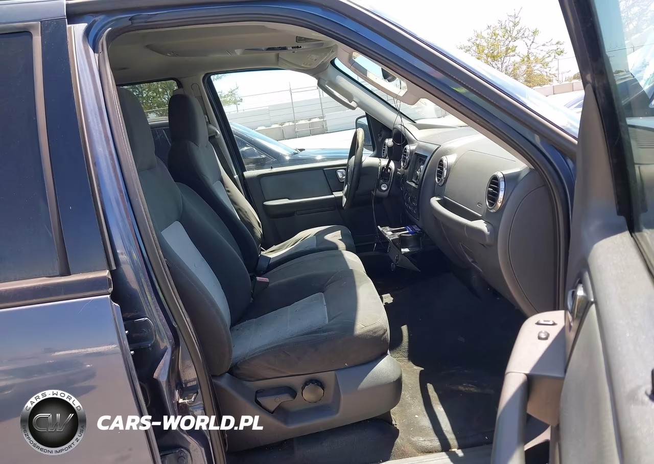 2003 Ford Expedition Xlt VIN:1FMPU16L63LB50056 - 5