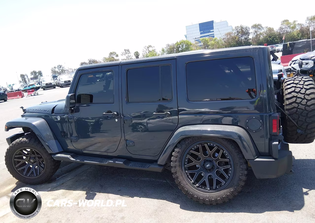 2017 Jeep Wrangler Unlimited Smoky Mountain 4X4 VIN:1C4HJWEG7HL674987 - 13