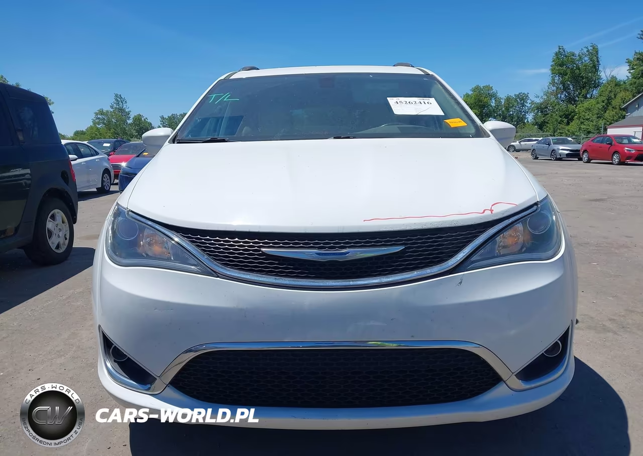 2018 Chrysler Pacifica Touring L VIN:2C4RC1BG2JR142517 - 12