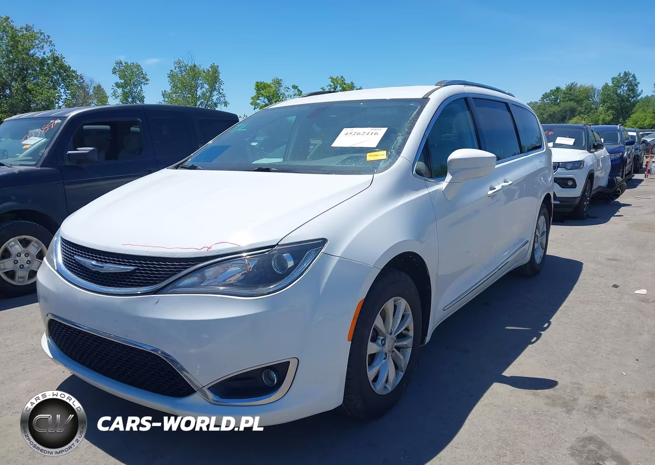 2018 Chrysler Pacifica Touring L VIN:2C4RC1BG2JR142517 - 2