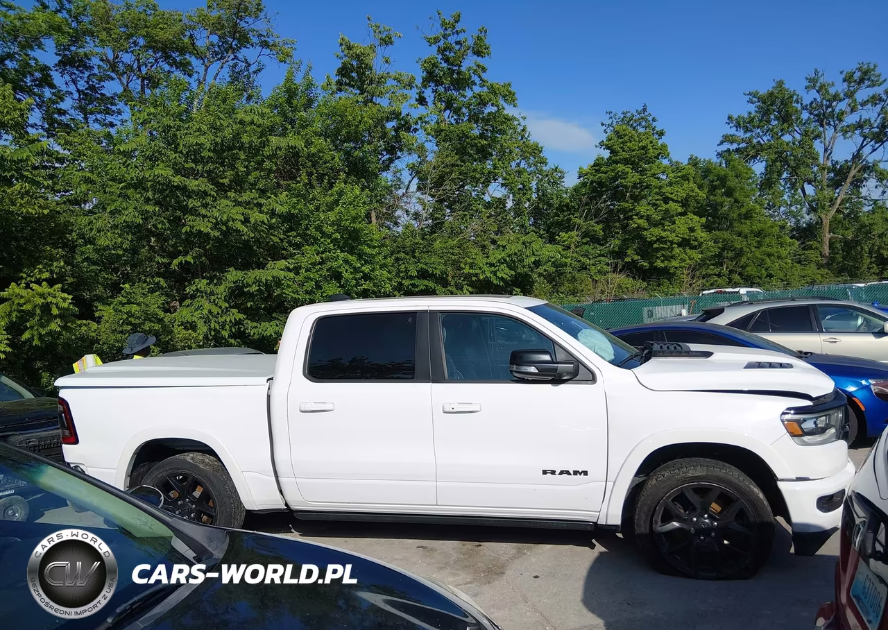 2021 Ram 1500 Laramie 4X4 5'7 Box VIN:1C6SRFJT1MN615652 - 14